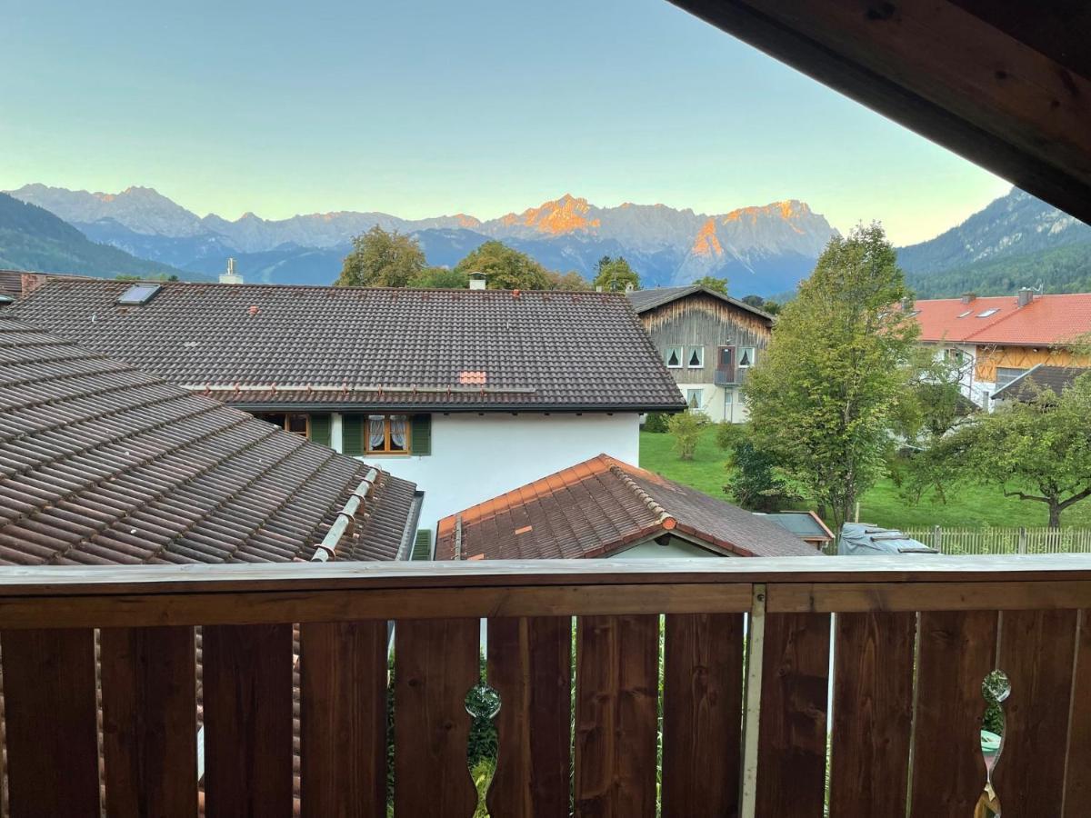 Dachgeschosswohnung Mit Traumhaftem Zugspitzblick Bei Garmisch Farchant Kültér fotó