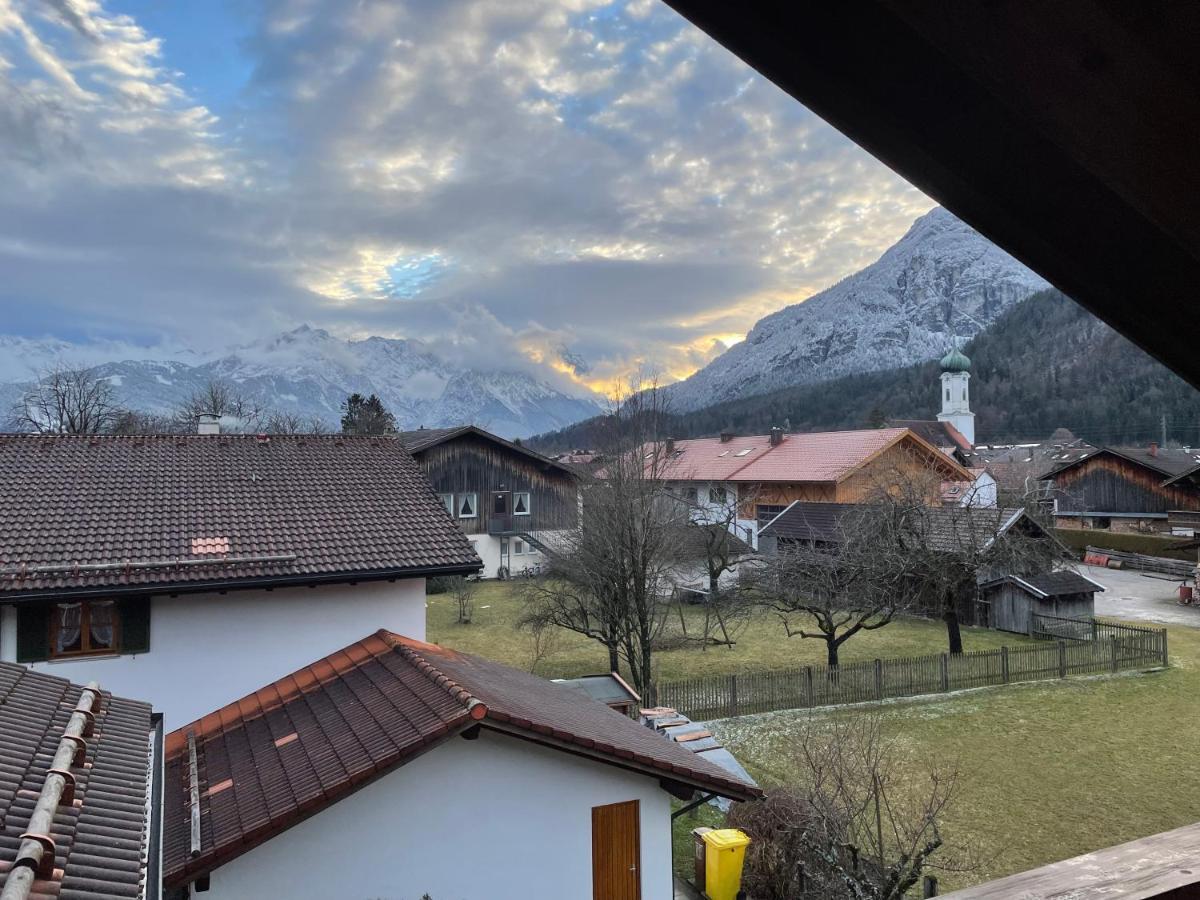 Dachgeschosswohnung Mit Traumhaftem Zugspitzblick Bei Garmisch Farchant Kültér fotó