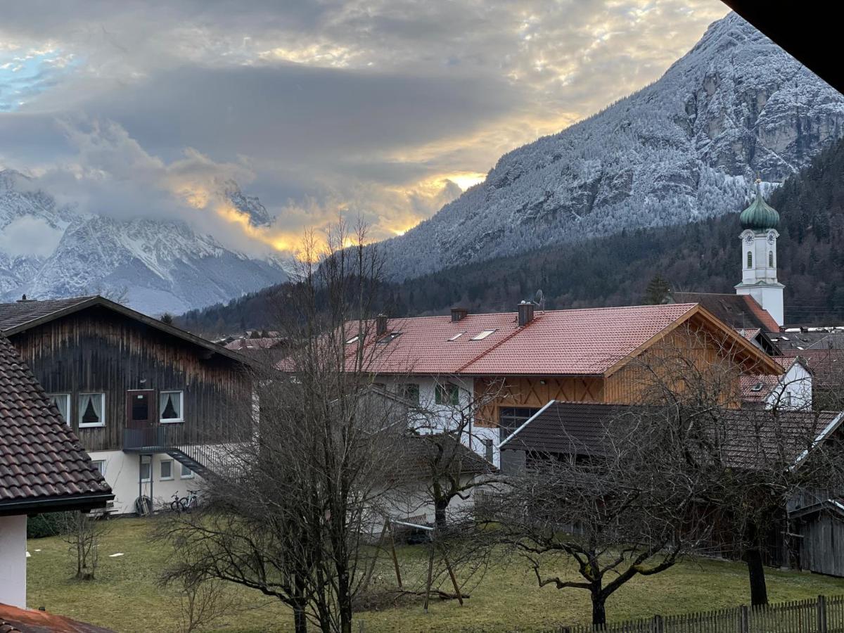 Dachgeschosswohnung Mit Traumhaftem Zugspitzblick Bei Garmisch Farchant Kültér fotó